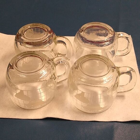 Vintage Nestle Glass World Map Mugs Set (4) - Picture 2 of 7